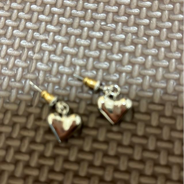 可愛いハートのピアス < 女性アクセサリー/時計 可愛いハートのピアス < 女性アクセサリー/時計の