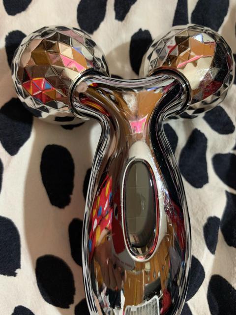 送料込み リファエスカラット リファカラット ReFa 美容ローラー +頭皮マサジ < 香水/コスメ/ネイル  送料込み リファエスカラット リファカラット ReFa 美容ローラー +頭皮マサジ < 香水/コスメ/ネイルの