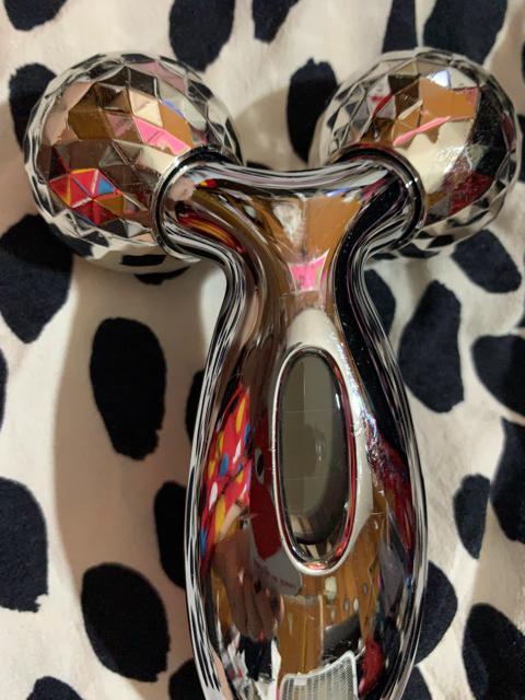 送料込み リファエスカラット リファカラット ReFa 美容ローラー +頭皮マサジ < 香水/コスメ/ネイル  送料込み リファエスカラット リファカラット ReFa 美容ローラー +頭皮マサジ < 香水/コスメ/ネイルの