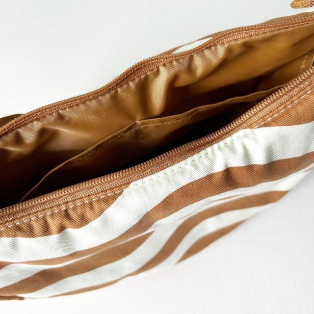 UNIQLOユニクロ★marimekkoマリメッコ★ラウンドミニショルダーバッグ★カーキ色★男女兼用ユニセックス < ブランド UNIQLOユニクロ★marimekkoマリメッコ★ラウンドミニショルダーバッグ★カーキ色★男女兼用ユニセックス < ブランドの