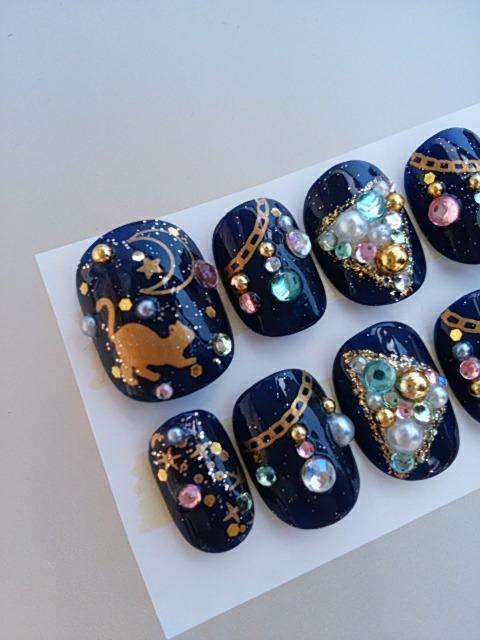 売り切りsale☆月&ネコ.三角くり抜き.ジュエリー.ショート.注意書きあり < 香水/コスメ/ネイル  売り切りsale☆月&ネコ.三角くり抜き.ジュエリー.ショート.注意書きあり < 香水/コスメ/ネイルの