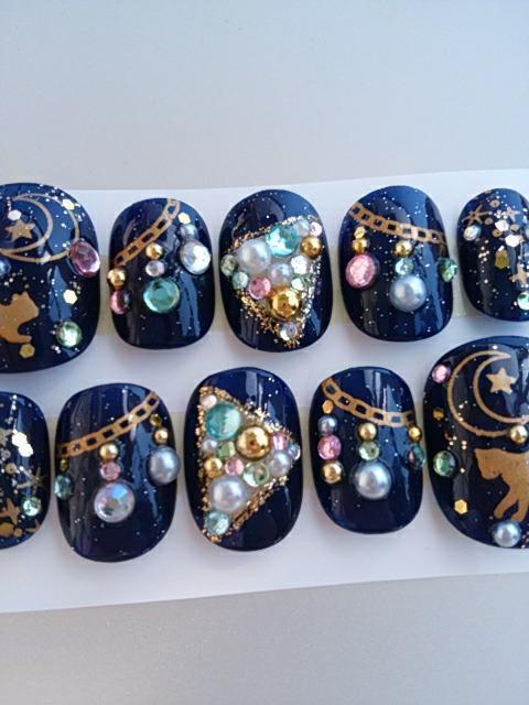 売り切りsale☆月&ネコ.三角くり抜き.ジュエリー.ショート.注意書きあり < 香水/コスメ/ネイル  売り切りsale☆月&ネコ.三角くり抜き.ジュエリー.ショート.注意書きあり < 香水/コスメ/ネイルの