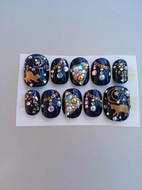 売り切りsale☆月&ネコ.三角くり抜き.ジュエリー.ショート.注意書きあり < 香水/コスメ/ネイル  売り切りsale☆月&ネコ.三角くり抜き.ジュエリー.ショート.注意書きあり < 香水/コスメ/ネイルの