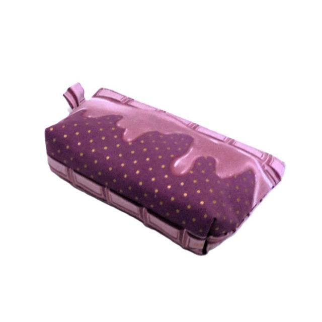 【16p幅】◆とろけるチョコレート【ストロベリー】◆ファスナーポーチ < 女性ファッション 【16p幅】◆とろけるチョコレート【ストロベリー】◆ファスナーポーチ < 女性ファッションの