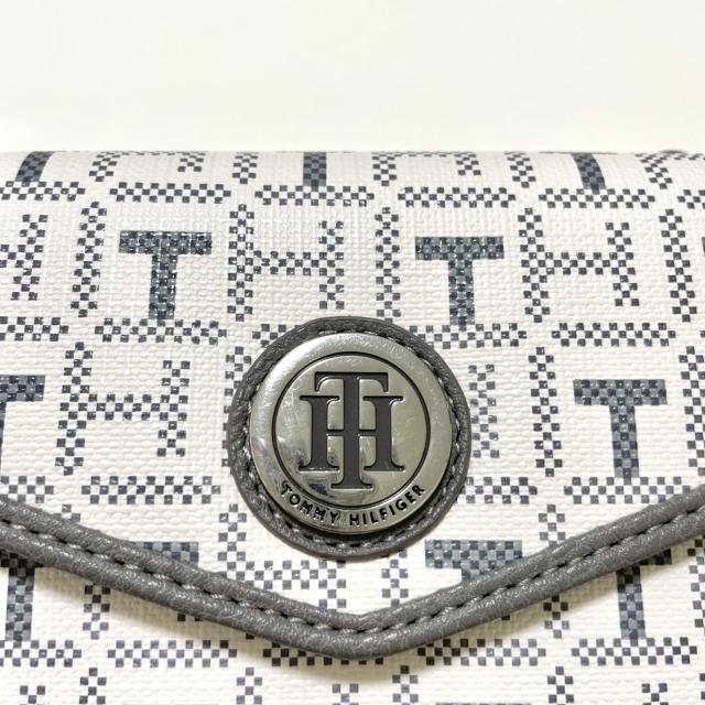 トミーヒルフィガー 財布 ウォレット 三つ折り 総柄 レディース 白 ホワイト < ブランド トミーヒルフィガー 財布 ウォレット 三つ折り 総柄 レディース 白 ホワイト < ブランドの