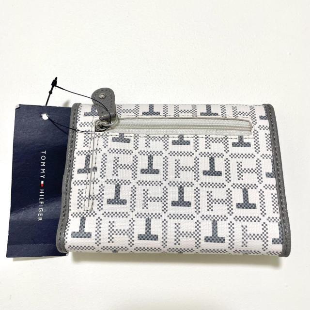 トミーヒルフィガー 財布 ウォレット 三つ折り 総柄 レディース 白 ホワイト < ブランド トミーヒルフィガー 財布 ウォレット 三つ折り 総柄 レディース 白 ホワイト < ブランドの