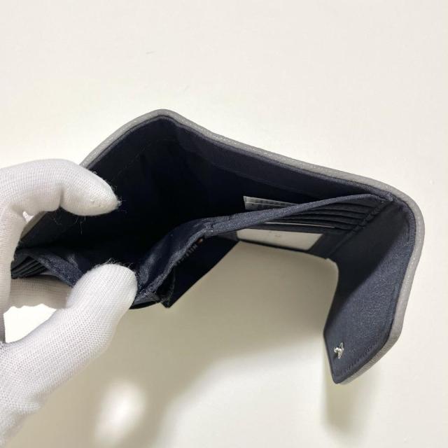 トミーヒルフィガー 財布 ウォレット 三つ折り 総柄 レディース 白 ホワイト < ブランド トミーヒルフィガー 財布 ウォレット 三つ折り 総柄 レディース 白 ホワイト < ブランドの