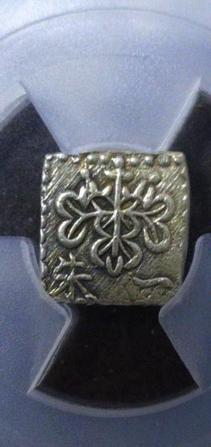 ÑK@锼@CAGӒy^iz   zr[ 