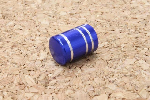 汎用エアバルブキャップライン入り type1 < 自動車/バイク 汎用エアバルブキャップライン入り type1 < 自動車/バイク