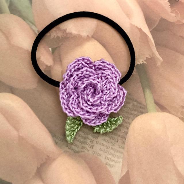 ハンドメイド♪レース編み 薔薇風お花モチーフのヘアゴム < 女性ファッション  ハンドメイド♪レース編み 薔薇風お花モチーフのヘアゴム  < 女性ファッションの