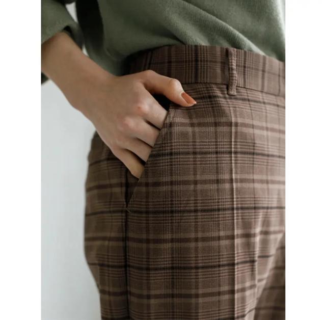 アースミュージックアンドエコロジー 美人シルエットパンツ グレンチェック ストレートパンツ M < ブランド  アースミュージックアンドエコロジー 美人シルエットパンツ グレンチェック ストレートパンツ M < ブランドの