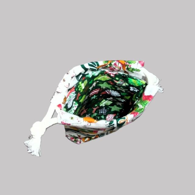 y~jTCYE}`ВzMerry@ChristmasNX}XqLE΁nВ  t@bV 