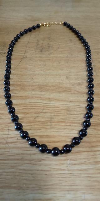 黒のパールネックレス < 女性アクセサリー/時計 黒のパールネックレス < 女性アクセサリー/時計の