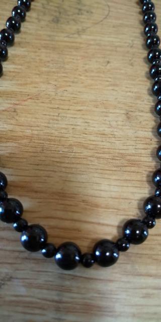 黒のパールネックレス < 女性アクセサリー/時計 黒のパールネックレス < 女性アクセサリー/時計の