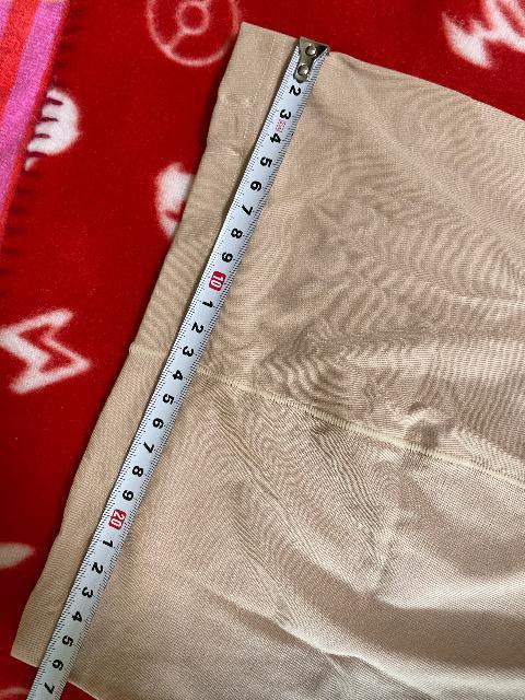 ��V�i��hadaka �m�k�n�n�[�t�V���[�c  ���������̊� GUNZE