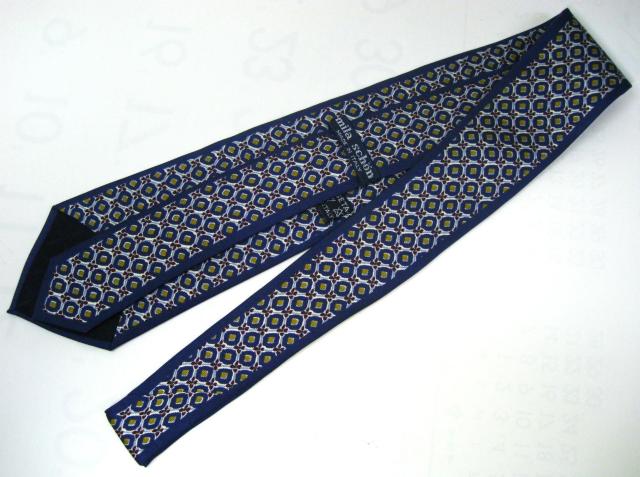 極美品イタリー製 ミラショーンmila schon ネクタイ細かい刺繍の編み込み < ブランド  極美品イタリー製 ミラショーンmila schon ネクタイ細かい刺繍の編み込み < ブランドの