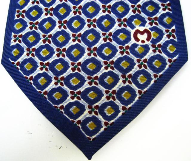 極美品イタリー製 ミラショーンmila schon ネクタイ細かい刺繍の編み込み < ブランド  極美品イタリー製 ミラショーンmila schon ネクタイ細かい刺繍の編み込み < ブランドの