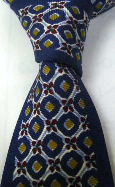 極美品イタリー製 ミラショーンmila schon ネクタイ細かい刺繍の編み込み < ブランド  極美品イタリー製 ミラショーンmila schon ネクタイ細かい刺繍の編み込み < ブランドの