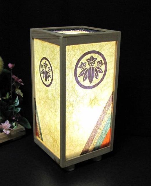 粗目和紙の温もりを/家紋の止まり木=「丸に笹竜胆」/至福の灯火/LED・檜枠造・フイルム加工・軽量/ < 家電/AV  粗目和紙の温もりを/家紋の止まり木=「丸に笹竜胆」/至福の灯火/LED・檜枠造・フイルム加工・軽量/ < 家電/AVの