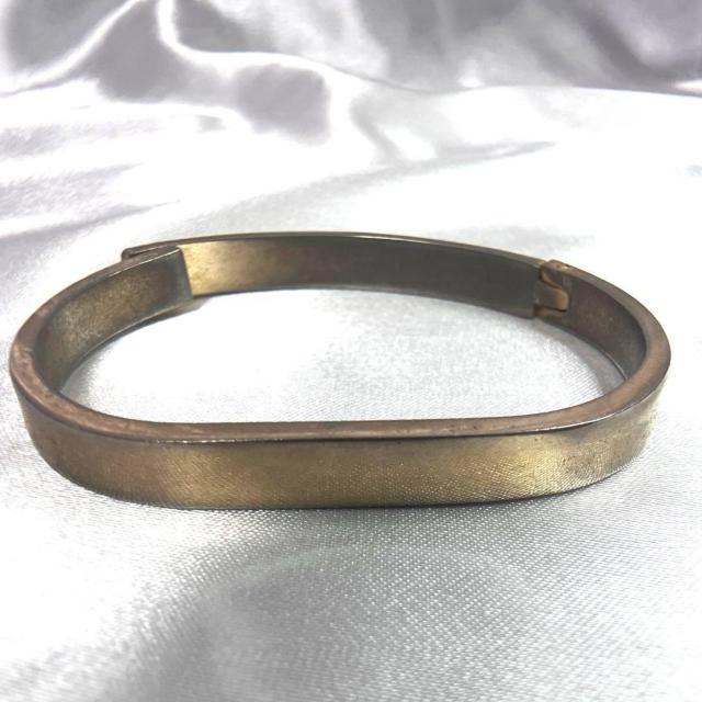 VALENTINO ヴァレンティノ バングル リストバンド ブレス ホワイト < ブランド VALENTINO ヴァレンティノ バングル リストバンド ブレス ホワイト < ブランドの