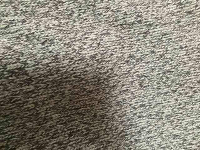 美品 セクシー バックボタン ニット < 女性ファッション  美品 セクシー バックボタン ニット < 女性ファッションの