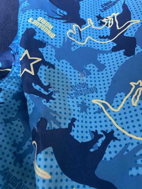 しまむら☆シャカシャカ☆薄手☆ジャンパー☆恐竜柄☆110cm < キッズ/ベビー  しまむら☆シャカシャカ☆薄手☆ジャンパー☆恐竜柄☆110cm < キッズ/ベビーの