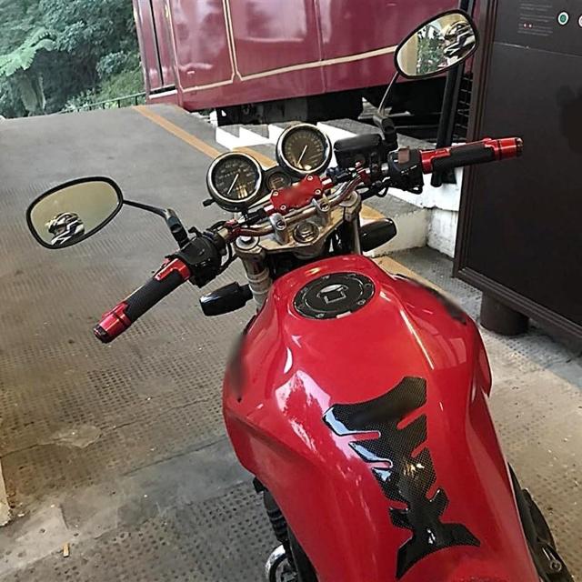 バイク メタルラバー ハンドルグリップ レッド アルミ カスタム 左右セット 原付 オートバイ 大型バイク 汎用 グリップ 赤 < 自動車/バイク バイク メタルラバー ハンドルグリップ レッド アルミ カスタム 左右セット 原付 オートバイ 大型バイク 汎用 グリップ 赤 < 自動車/バイク