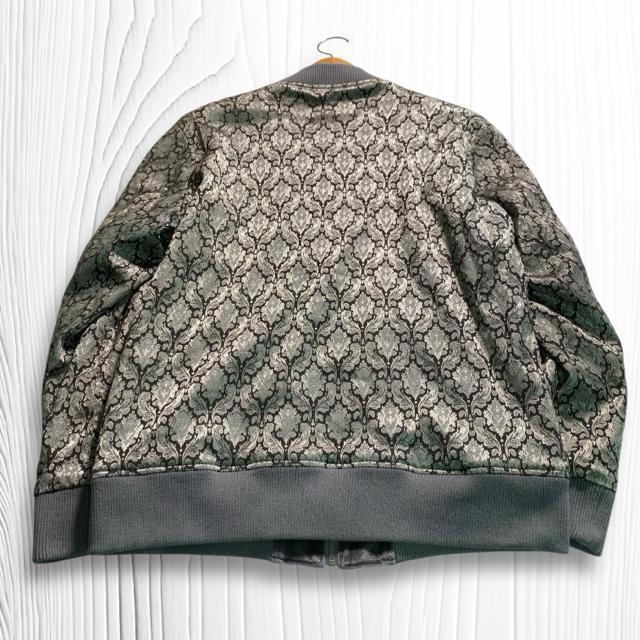 NO ID. リバーシブル ダマスク柄 スタジャン ジャンパー ベロア 刺繍 Lサイズ ブルゾン アウター ジャケット < 男性ファッション  NO ID. リバーシブル ダマスク柄 スタジャン ジャンパー ベロア 刺繍 Lサイズ ブルゾン アウター ジャケット < 男性ファッションの