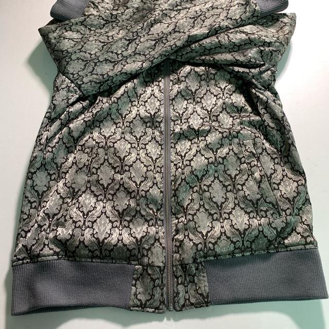 NO ID. リバーシブル ダマスク柄 スタジャン ジャンパー ベロア 刺繍 Lサイズ ブルゾン アウター ジャケット < 男性ファッション  NO ID. リバーシブル ダマスク柄 スタジャン ジャンパー ベロア 刺繍 Lサイズ ブルゾン アウター ジャケット < 男性ファッションの