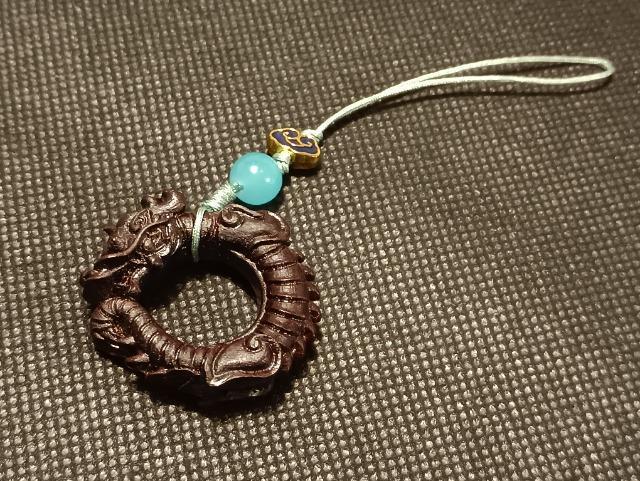 檀木龍神守り。ストラップです。一点物と「お知らせ」☆☆ < 女性アクセサリー/時計 檀木龍神守り。ストラップです。一点物と「お知らせ」☆☆ < 女性アクセサリー/時計の