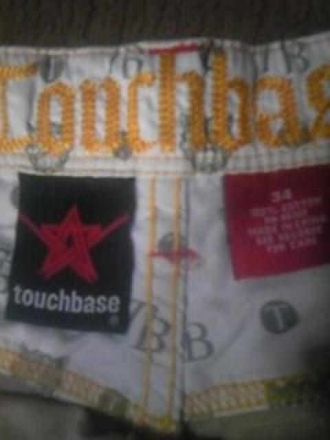 B-BOY.Xgn i TOUCHBASE n[tpc 34  jt@bV 