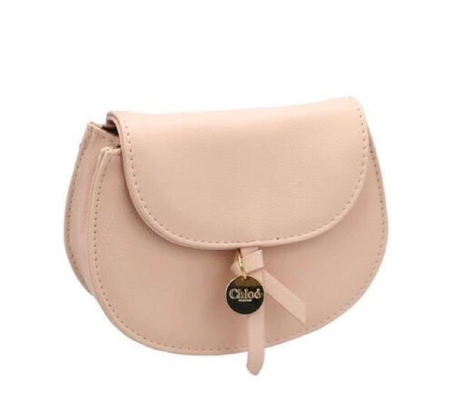 yNG zChloe K(񔄕i)wChloe |[`(t) xVi   uh 