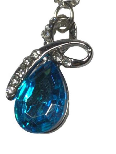 大粒 クリスタル ラインストーン ブリリアントカット CZダイヤモンド ペンダント ネックレス スカイブルー < 女性アクセサリー/時計  大粒 クリスタル ラインストーン ブリリアントカット CZダイヤモンド ペンダント ネックレス スカイブルー < 女性アクセサリー/時計の