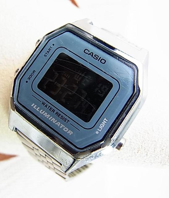 500�~�X�^���KCASIO�@�J�V�I�@���f�B�[�XLA680W�@�ғ��i3284 �f�W�^��