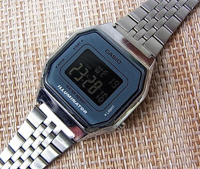 500�~�X�^���KCASIO�@�J�V�I�@���f�B�[�XLA680W�@�ғ��i3284 �f�W�^��