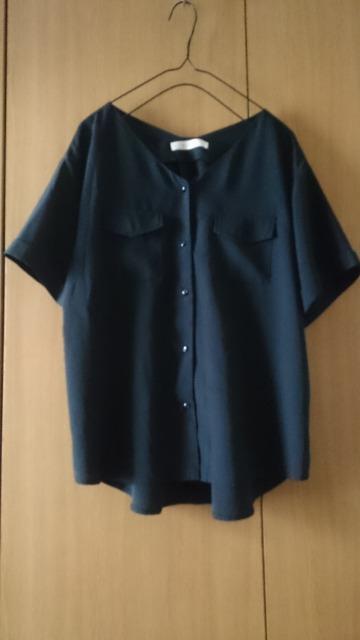 Rewde ルゥデ☆ゆったり半袖ブラウス★両Vネック☆バックタック★ブラック☆ < 女性ファッション Rewde ルゥデ☆ゆったり半袖ブラウス★両Vネック☆バックタック★ブラック☆ < 女性ファッションの