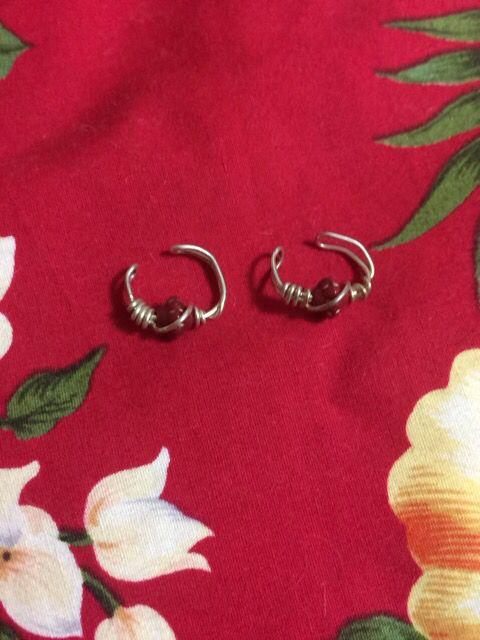 新品未使用☆イヤークリップ☆赤ストーン☆ < 女性アクセサリー/時計 新品未使用☆イヤークリップ☆赤ストーン☆ < 女性アクセサリー/時計の