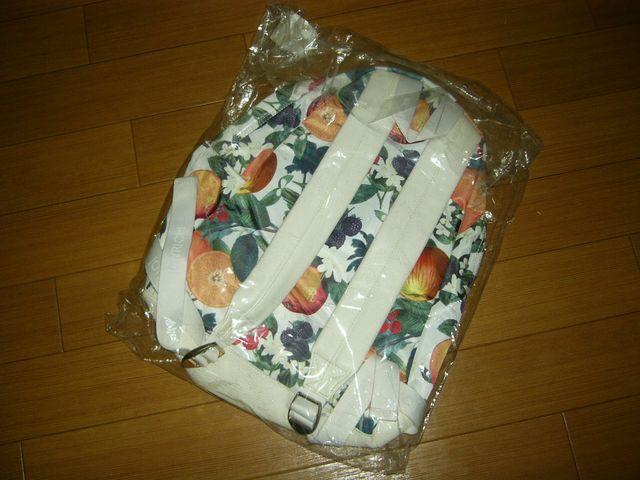 新品ジョイリッチJOYRICHフルーツ柄リュック鞄バッグパック < ブランド 新品ジョイリッチJOYRICHフルーツ柄リュック鞄バッグパック < ブランドの