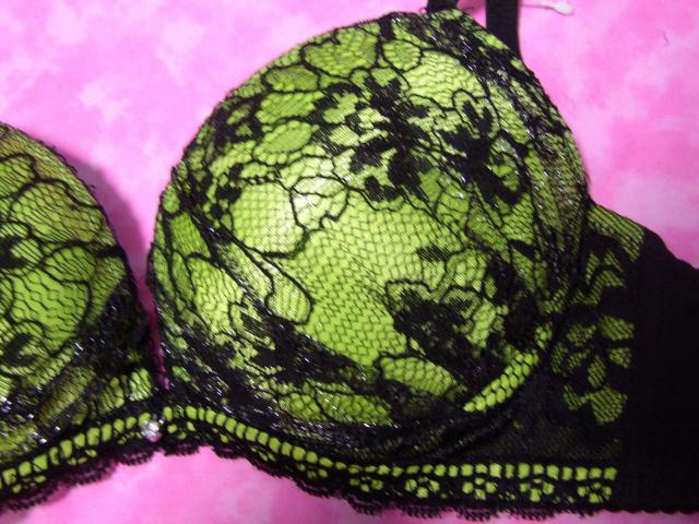 黒レース使い光沢グリーンD70Mワイヤー入り < 女性ファッション  黒レース使い光沢グリーンD70Mワイヤー入り < 女性ファッションの