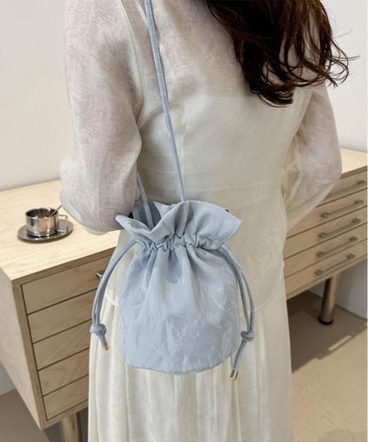 送料無料 新品 ミニショルダーバッグ 斜め掛け巾着バッグ < 女性ファッション  送料無料 新品 ミニショルダーバッグ 斜め掛け巾着バッグ < 女性ファッションの