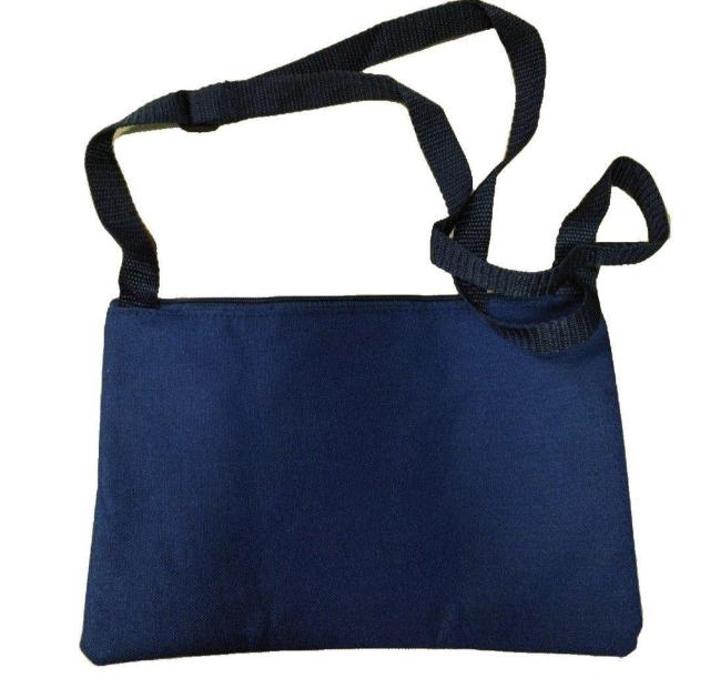 AVOCA チェック柄 サコッシュ ネイビー ファスナー付き < 男性ファッション  AVOCA チェック柄 サコッシュ ネイビー ファスナー付き < 男性ファッションの