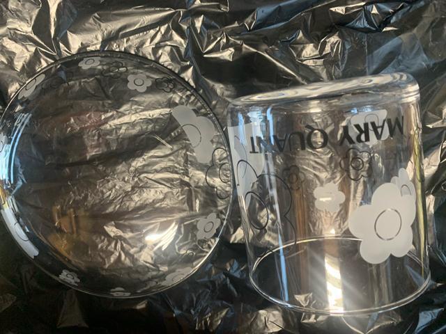 【MARY QUANT】フラワー柄 ガラスキャニスター&ソーサー 蓋ありません 送料無料 < インテリア/ライフ 【MARY QUANT】フラワー柄 ガラスキャニスター&ソーサー 蓋ありません 送料無料 < インテリア/ライフの
