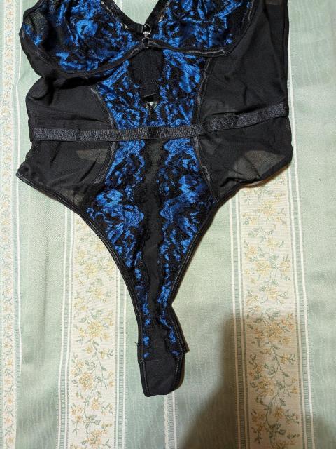 MO1003   �ō����i    ���ׁ[�X�ɐ̎h�J�̃{�f�B�[�X�[�c   L �� �����t�@�b�V������ 