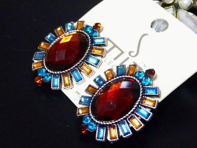 新品mia Collectionアンティーク調MIXカラーストーンピアス < 女性アクセサリー/時計  新品mia Collectionアンティーク調MIXカラーストーンピアス < 女性アクセサリー/時計の