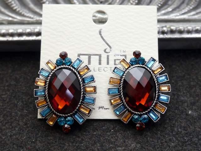 新品mia Collectionアンティーク調MIXカラーストーンピアス < 女性アクセサリー/時計  新品mia Collectionアンティーク調MIXカラーストーンピアス < 女性アクセサリー/時計の