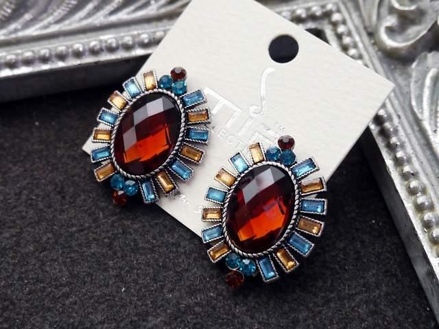 新品mia Collectionアンティーク調MIXカラーストーンピアス < 女性アクセサリー/時計  新品mia Collectionアンティーク調MIXカラーストーンピアス < 女性アクセサリー/時計の