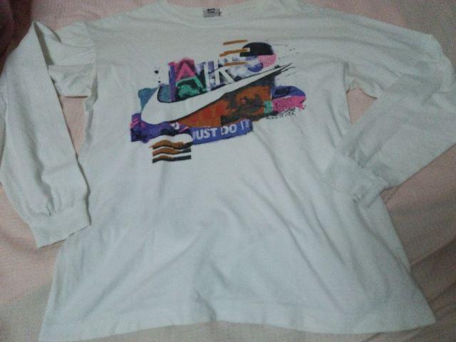 送料半額♪NIKEロゴ&マ-ク目立ち色鮮やかヽ(´▽`)/♪ < ブランド  送料半額♪NIKEロゴ&マ-ク目立ち色鮮やかヽ(´▽`)/♪  < ブランドの