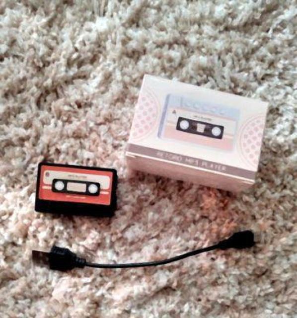 Viag MP3 v[[ TFJ[h MicroUSB[d JZbgfUC yĐbh   Ɠd/AV 