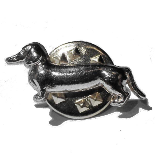 ダックスフンド ダックスフント 犬 イヌ いぬ ドッグ バッジ ピンバッジ ピンズ ブローチ 銀色 シルバー色 < 女性アクセサリー/時計  ダックスフンド ダックスフント 犬 イヌ いぬ ドッグ バッジ ピンバッジ ピンズ ブローチ 銀色 シルバー色  < 女性アクセサリー/時計の