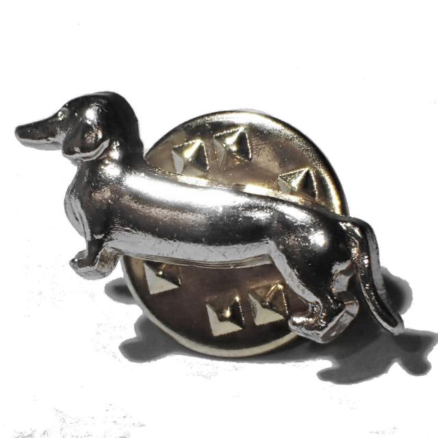 ダックスフンド ダックスフント 犬 イヌ いぬ ドッグ バッジ ピンバッジ ピンズ ブローチ 銀色 シルバー色 < 女性アクセサリー/時計  ダックスフンド ダックスフント 犬 イヌ いぬ ドッグ バッジ ピンバッジ ピンズ ブローチ 銀色 シルバー色 < 女性アクセサリー/時計の